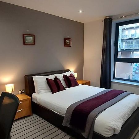 City Apartment In Great Location With A Balcony & Parking Possible - West One Sheffield Extérieur photo