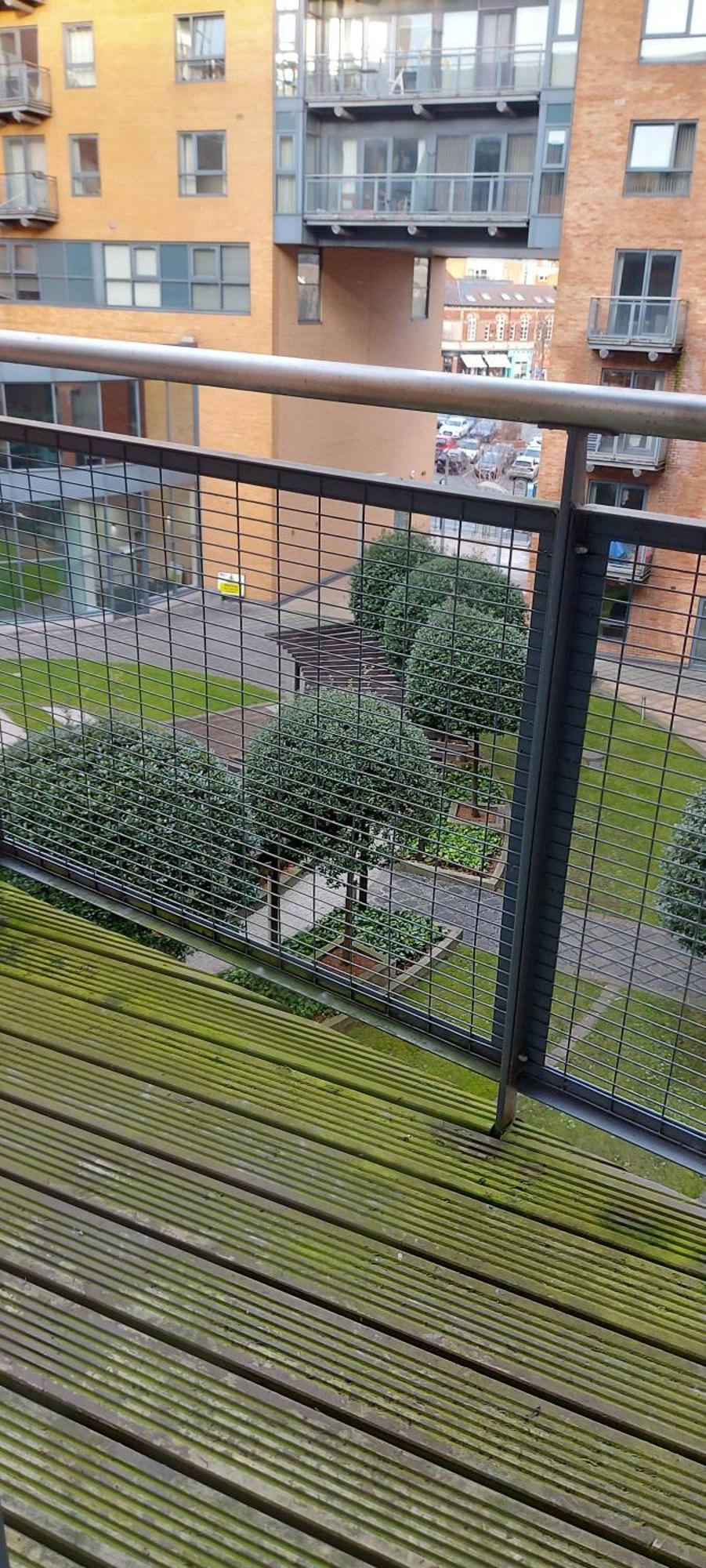 City Apartment In Great Location With A Balcony & Parking Possible - West One Sheffield Extérieur photo
